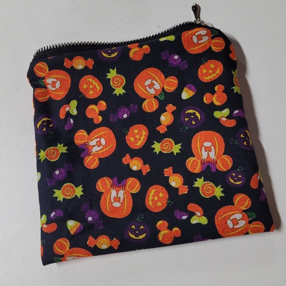 Mickey mouse Halloween pumpkin print handmade zipper pouch - Picture 2 of 5